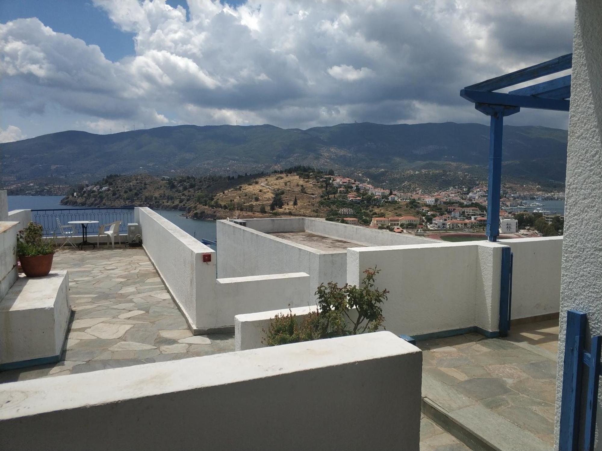 Rania Studios Poros Town ภายนอก รูปภาพ