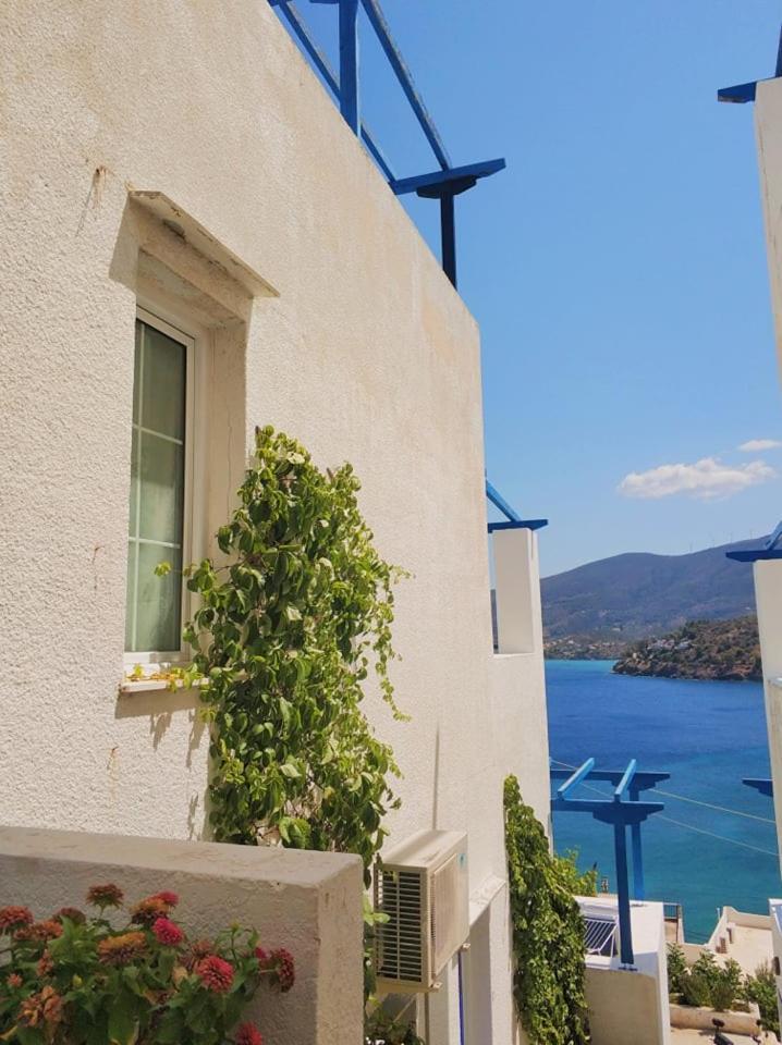 Rania Studios Poros Town ภายนอก รูปภาพ